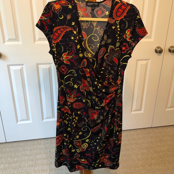 Jones New York Dresses & Skirts - Jones New York Signature Faux Wrap Dress